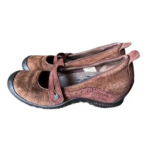 Merrell Plaza Moc Cherry Oak Brown Suede Slip-on Wedge Loafers Women's Size 7